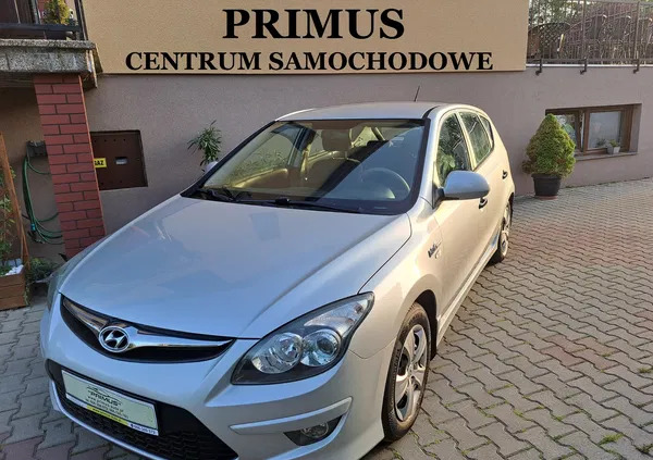 samochody osobowe Hyundai I30 cena 19990 przebieg: 175311, rok produkcji 2011 z Chodzież